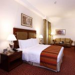 هتل هالیدی این بردبی HOLIDAY INN BUR DUBAI